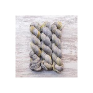 1250 Lana Merino - Kitten Hound Dog 1250 Lana Merino - Kitten Hound Dog