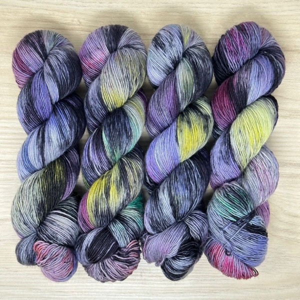 Yarnity - SEILE - Rainbow Darkness
